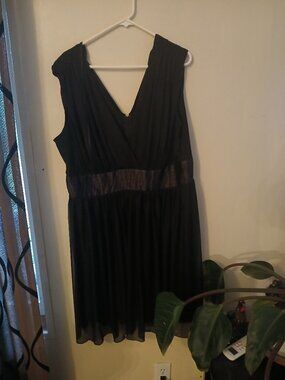 Trixxi women's Midi black dress Size 3X